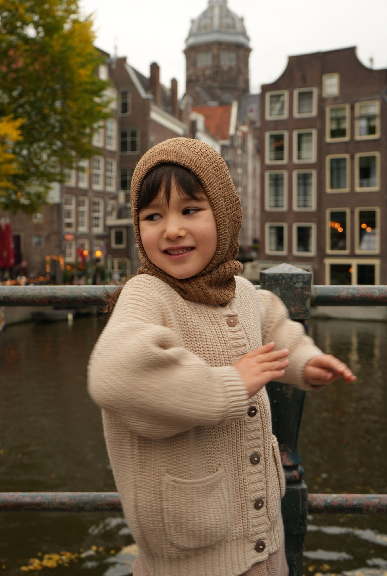 The Tanguis Cotton Cardigan - OAT CREAM