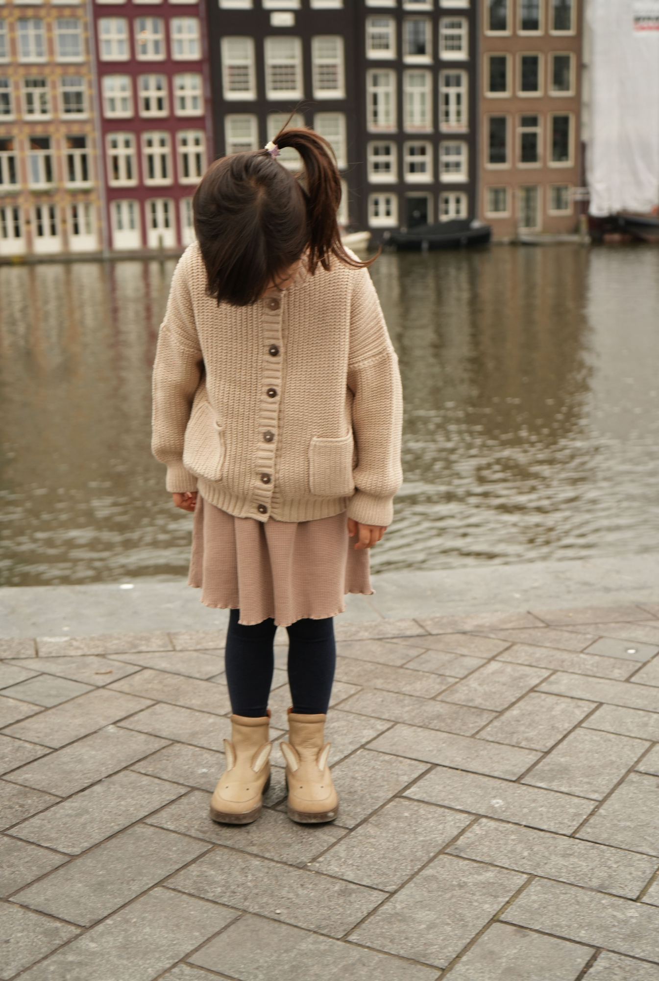 The Tanguis Cotton Cardigan - OAT CREAM